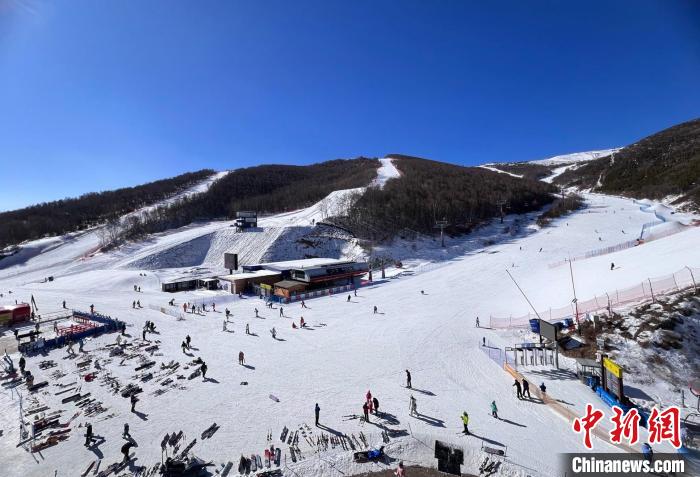 《北京2022冬奥会云顶滑雪公园管理实务手册》发