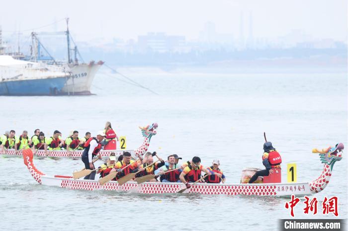 海内外12支海上龙舟队齐聚福建晋江深沪湾竞逐端