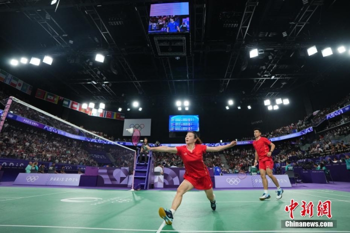 巴黎奥运羽毛球赛中国组合表现分化 郑思维黄雅