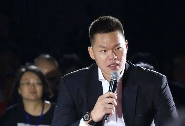 广东男篮引进新外援阿祖布伊克 裁掉麦考尔应对