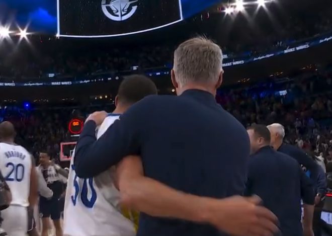 勇士逆转快船晋级附加赛下轮 格林库里联手力克