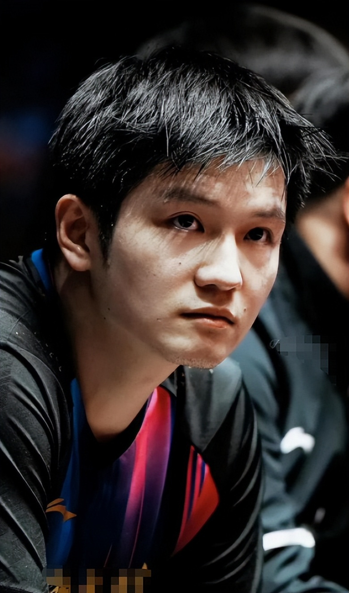 樊振东转会杜塞尔多夫 日媒盛赞其“稀世天才”