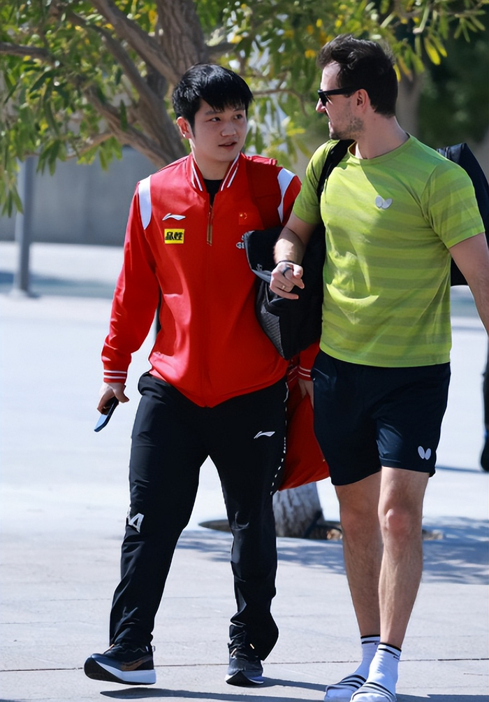 樊振东转会杜塞尔多夫 日媒盛赞其“稀世天才”