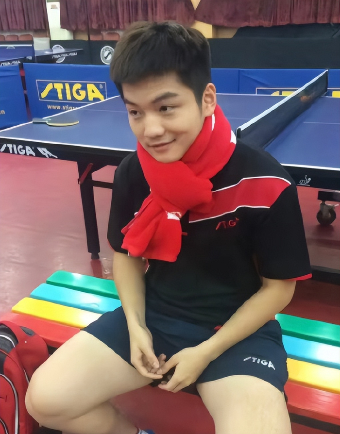 樊振东转会杜塞尔多夫 日媒盛赞其“稀世天才”