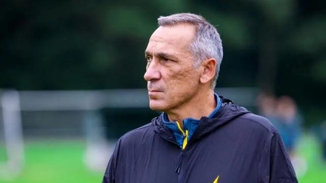 沙特主帅海纳赫遭解雇 世界杯前换帅潮席卷多支