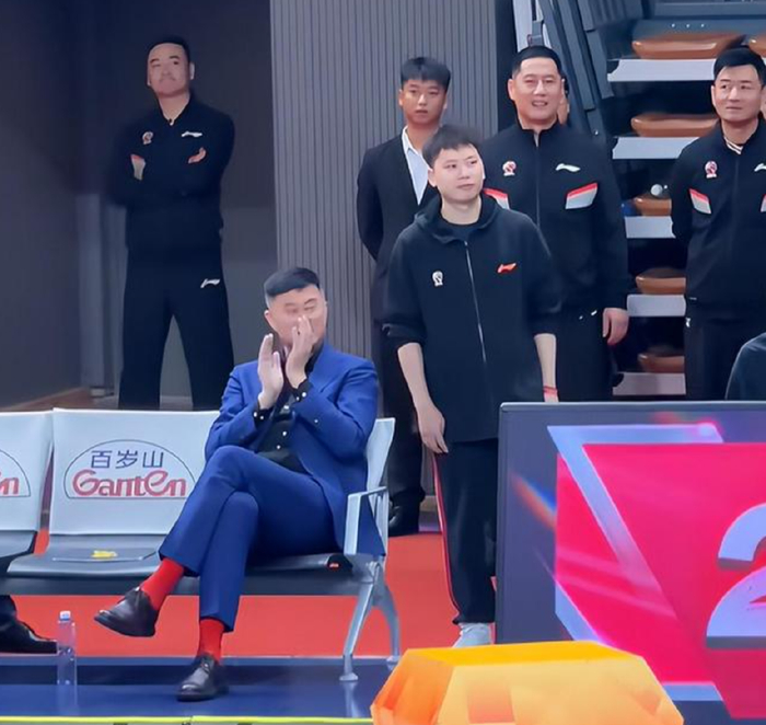 杜锋弟子徐昕获CBA进步奖 师徒情深引热议
